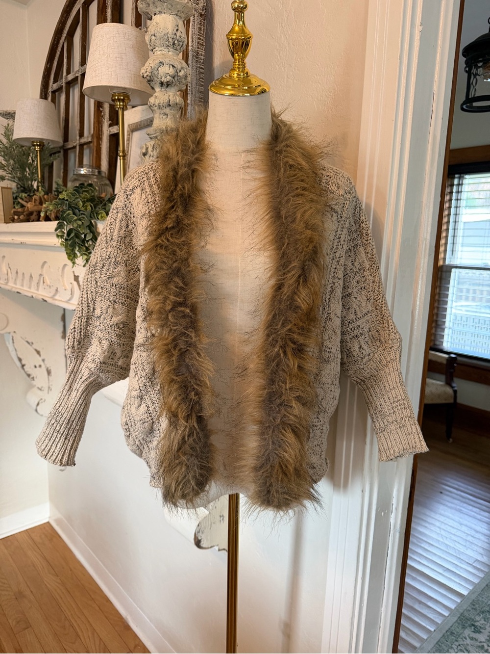 Source Unknown Cream Knit Open-Front Cardigan with Tan Faux-Fur Trim